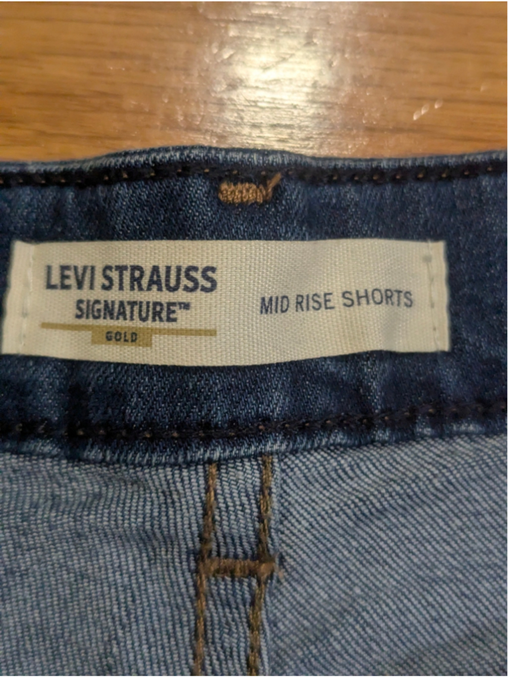 Levi Strauss Signature Blue Mid Rise Jean Shorts Size 14 - Picture 3 of 9